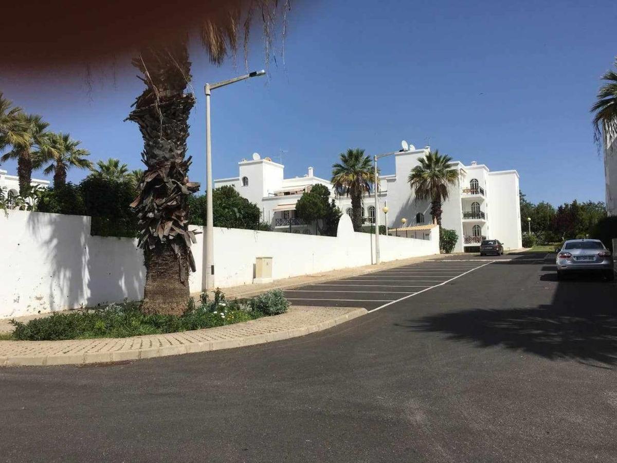 Tavira Cozy Studio By The Pool Exterior photo
