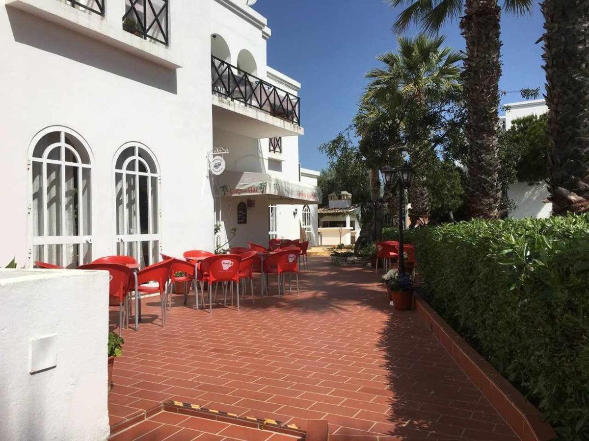 Tavira Cozy Studio By The Pool Exterior photo